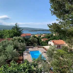Lili Apartments, Sv Dunata 18 Kornić